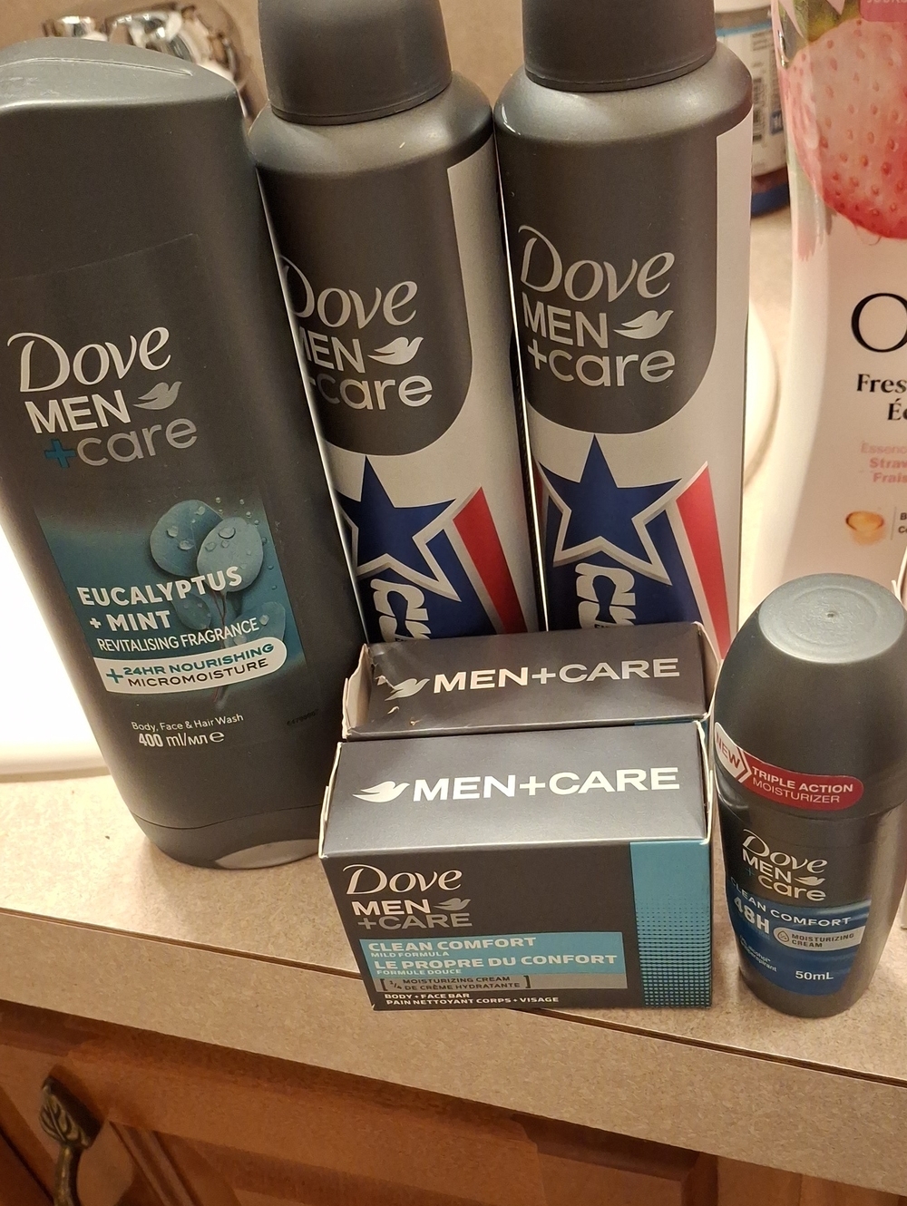 Dove Assorted Bath & Body Products in Pink & Black NWT